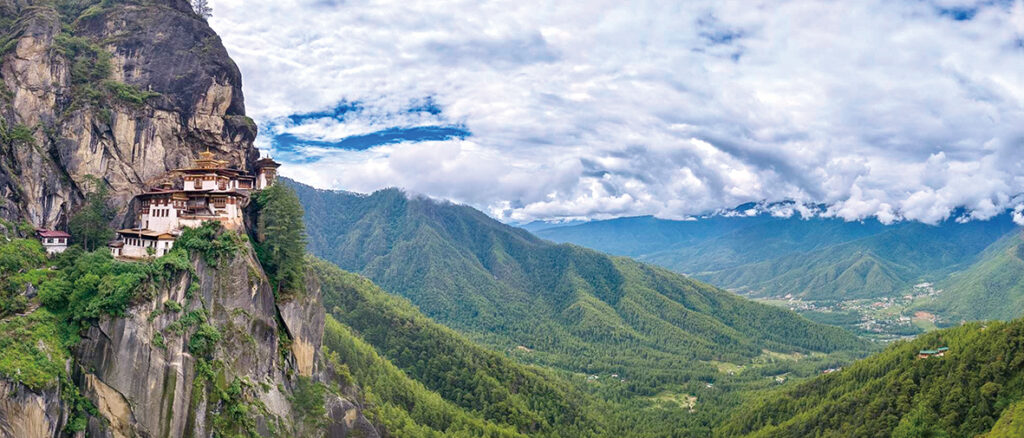 幸福國度不丹-心靈朝聖之旅(世群旅行社－南亞假期) - 2gather #不丹 #布丹 #不丹旅遊 #最幸福的國度 #不丹自由行 #神秘不丹 #虎穴寺